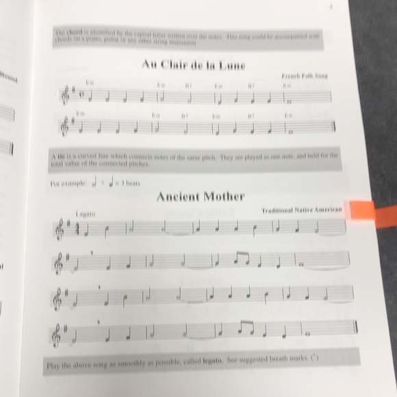 Hands on Recorder instructions/songs Book 2 - Picture 3 of 5